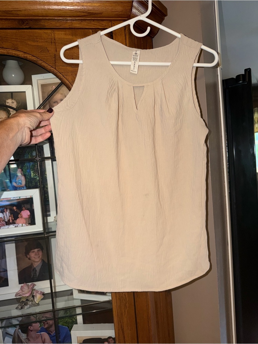 MEDIUM Sleeveless Cream Keyhole Women's Top. MUST BE BUNDLED